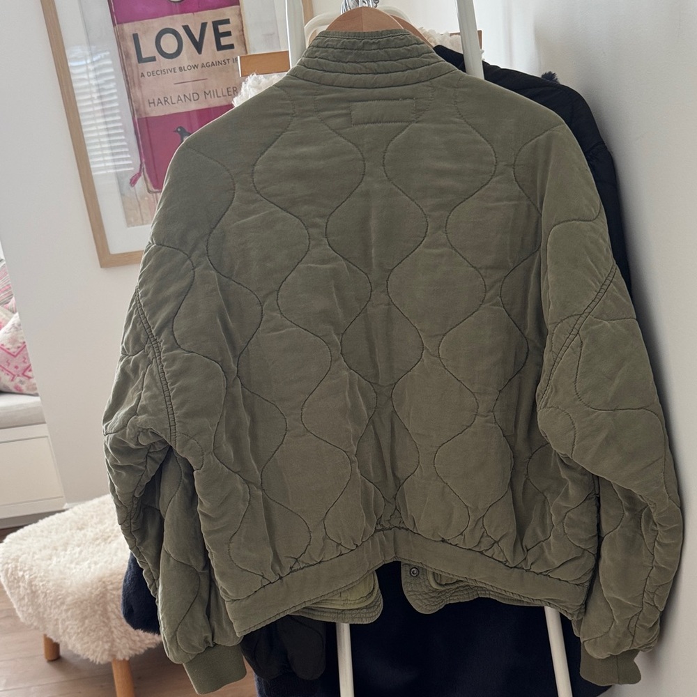 Blank NYC Olive Quilted Snap-Front Jacket - Picture 4 of 5